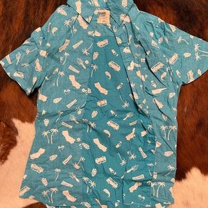 Funky VW bus button up